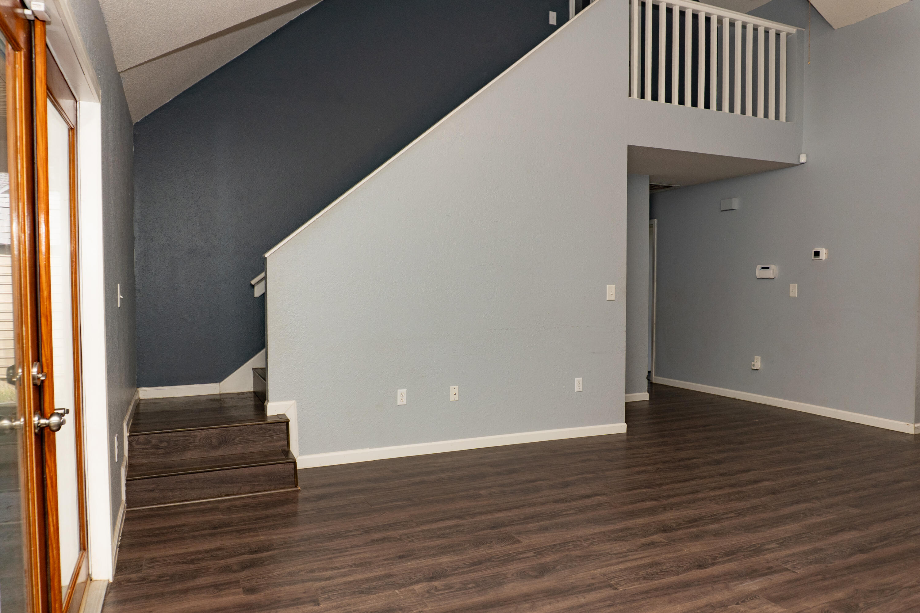 COUNTRYVIEW ESTATES 1ST ADDN - Residential Lease