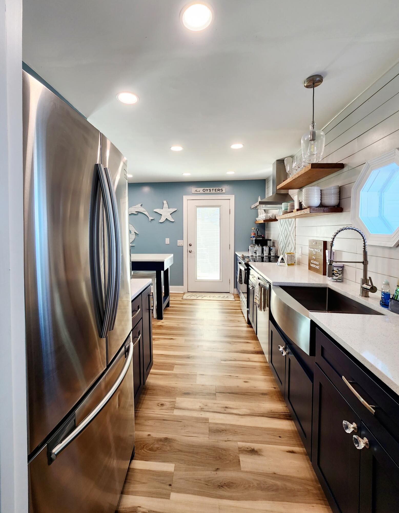 TREASURE ISLAND - Residential