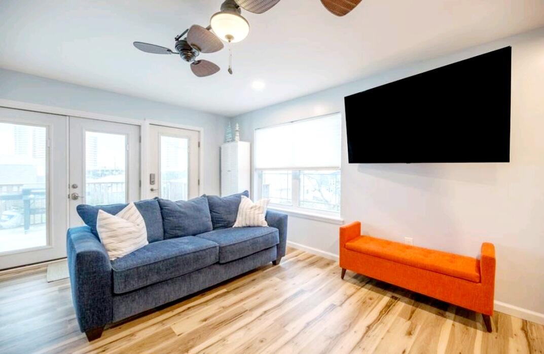 TREASURE ISLAND - Residential