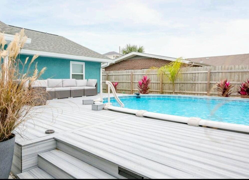 TREASURE ISLAND - Residential