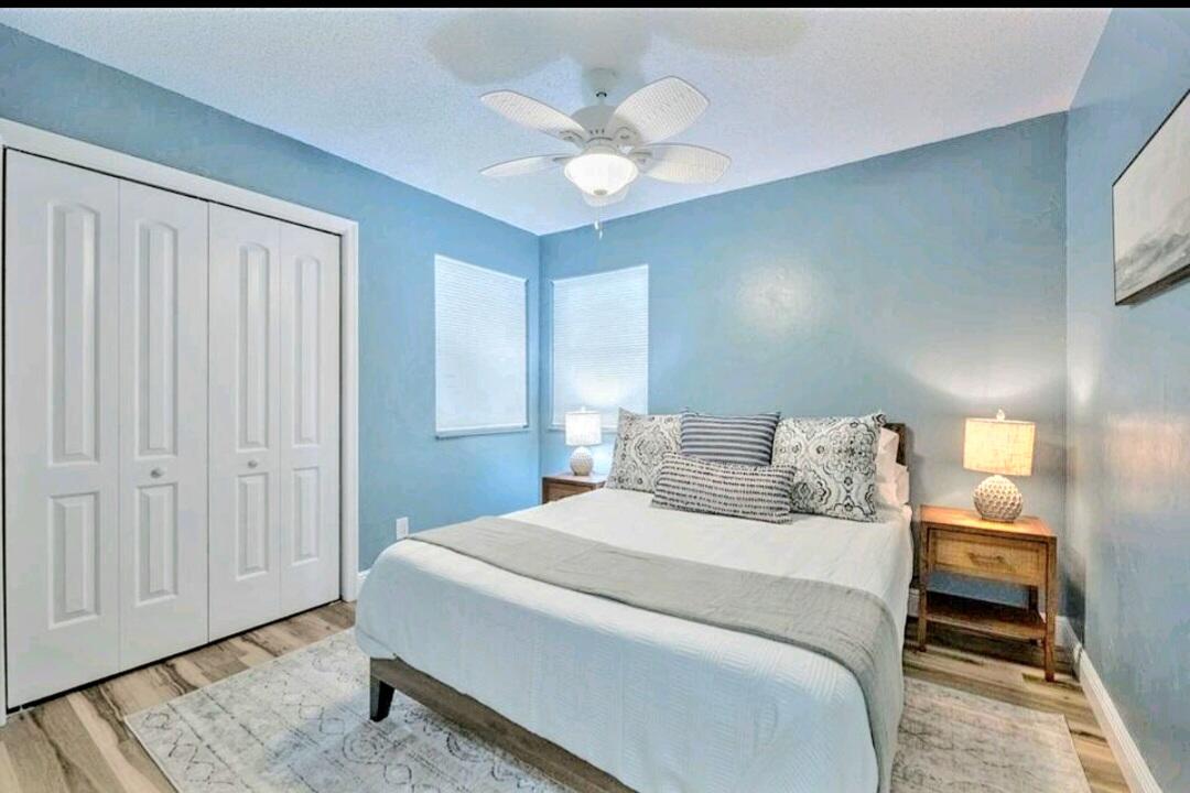 TREASURE ISLAND - Residential