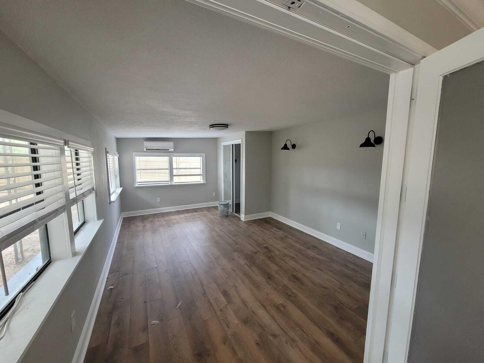 CAROL ANNE MANOR 1ST ADDN - Residential