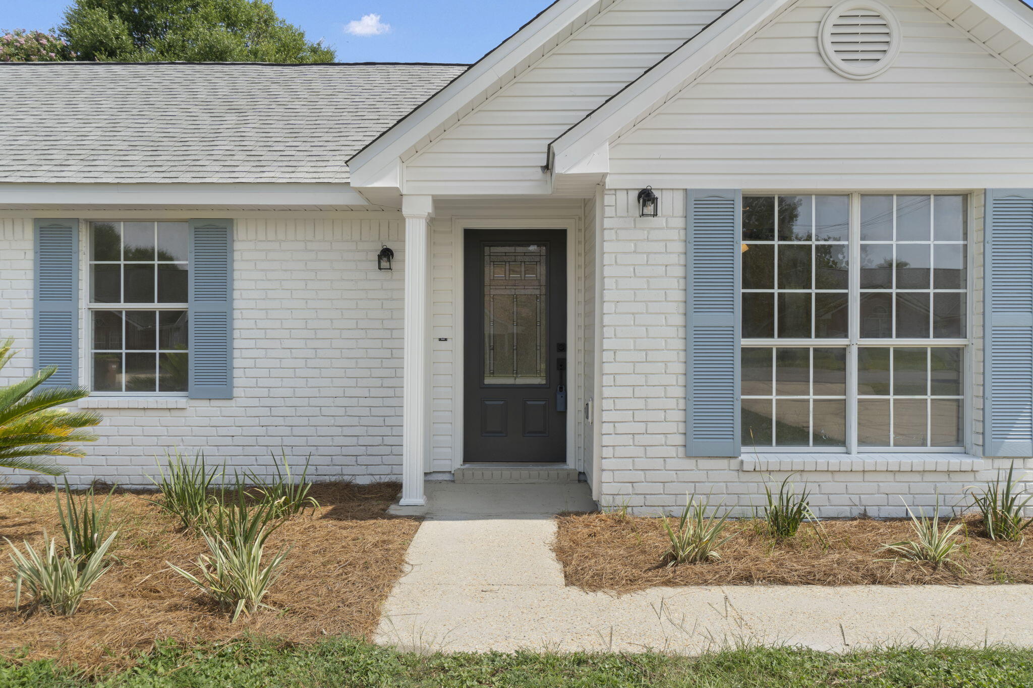 LIVE OAK - Residential