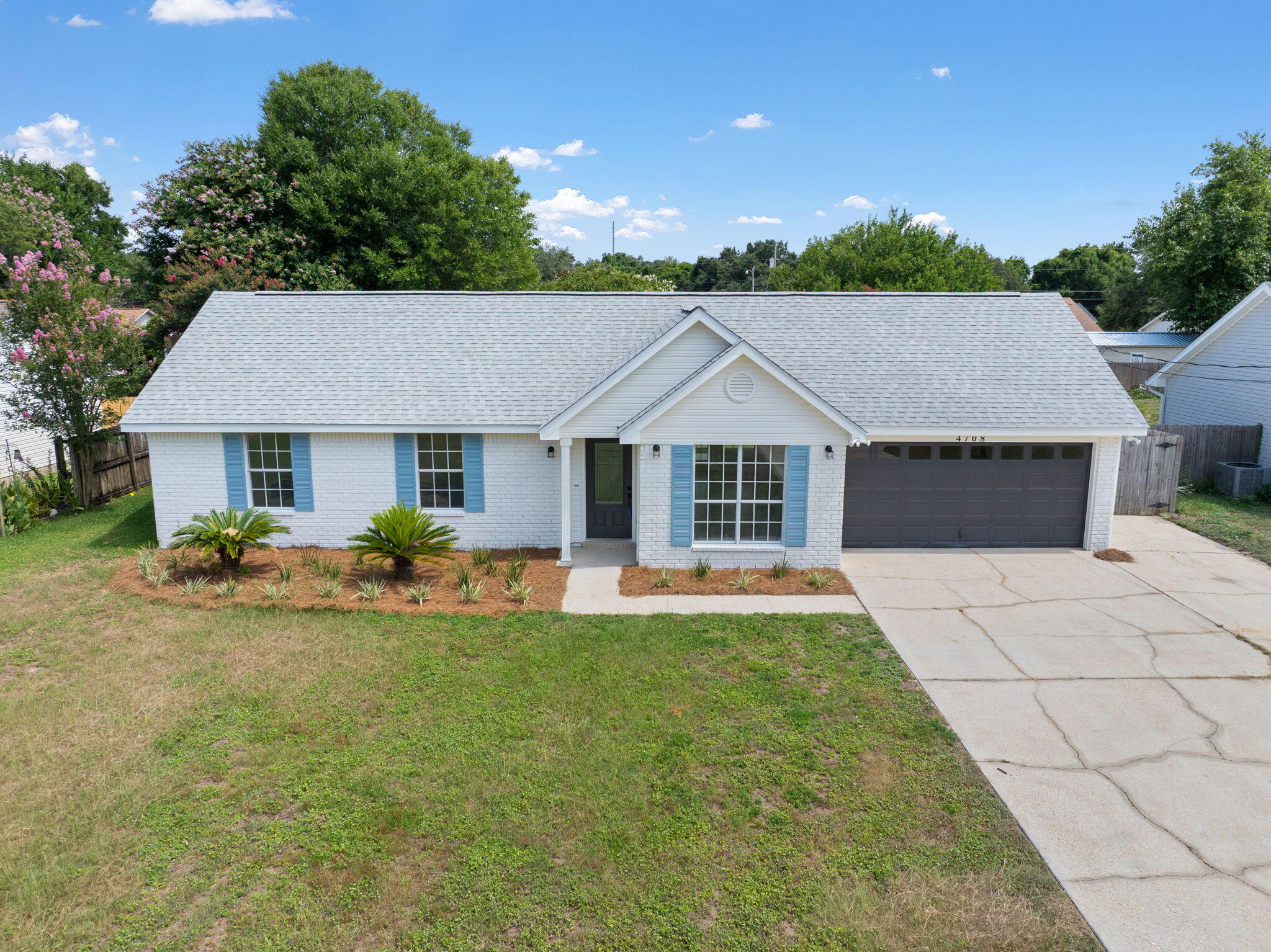 LIVE OAK - Residential