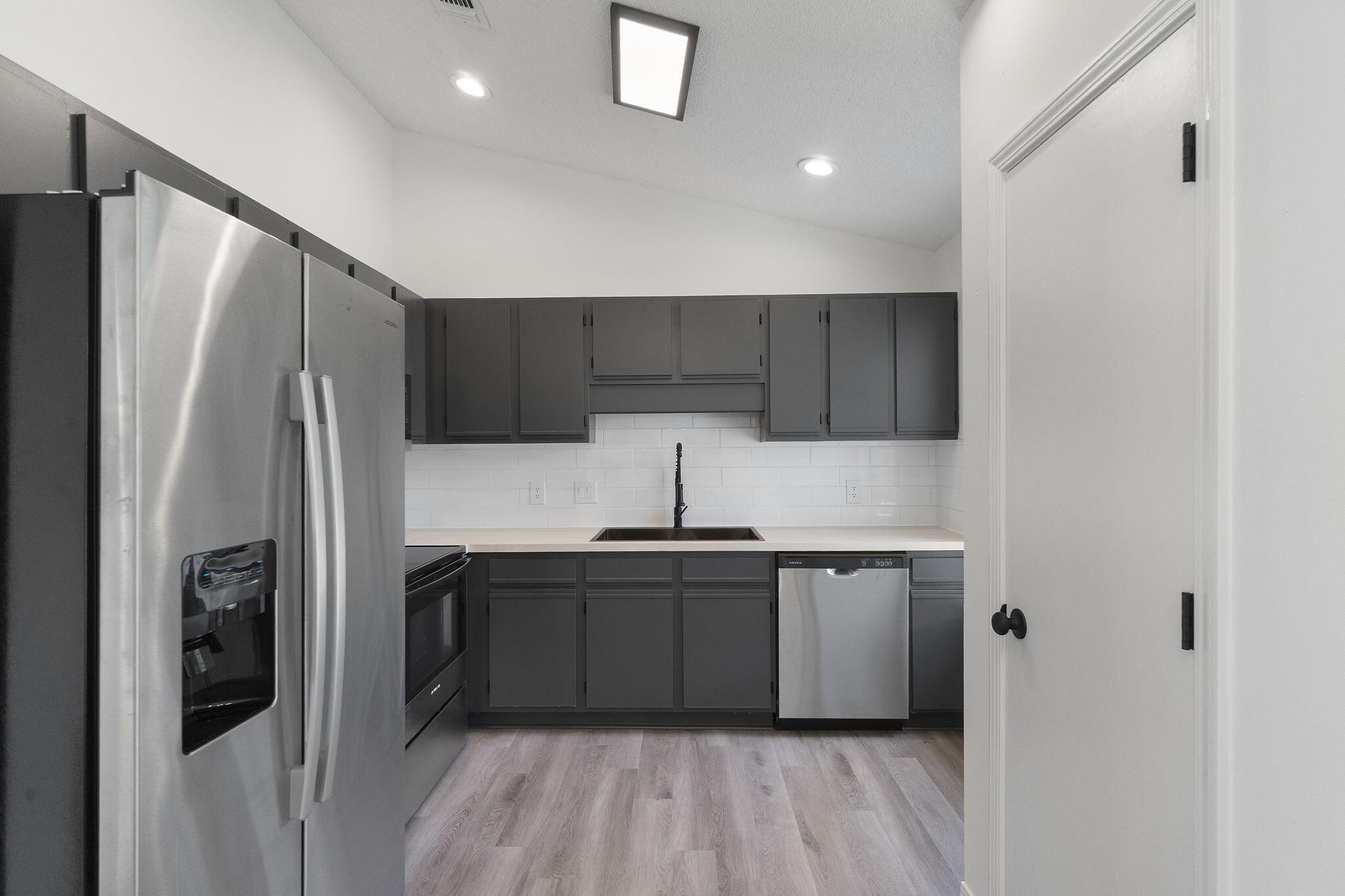 LIVE OAK - Residential