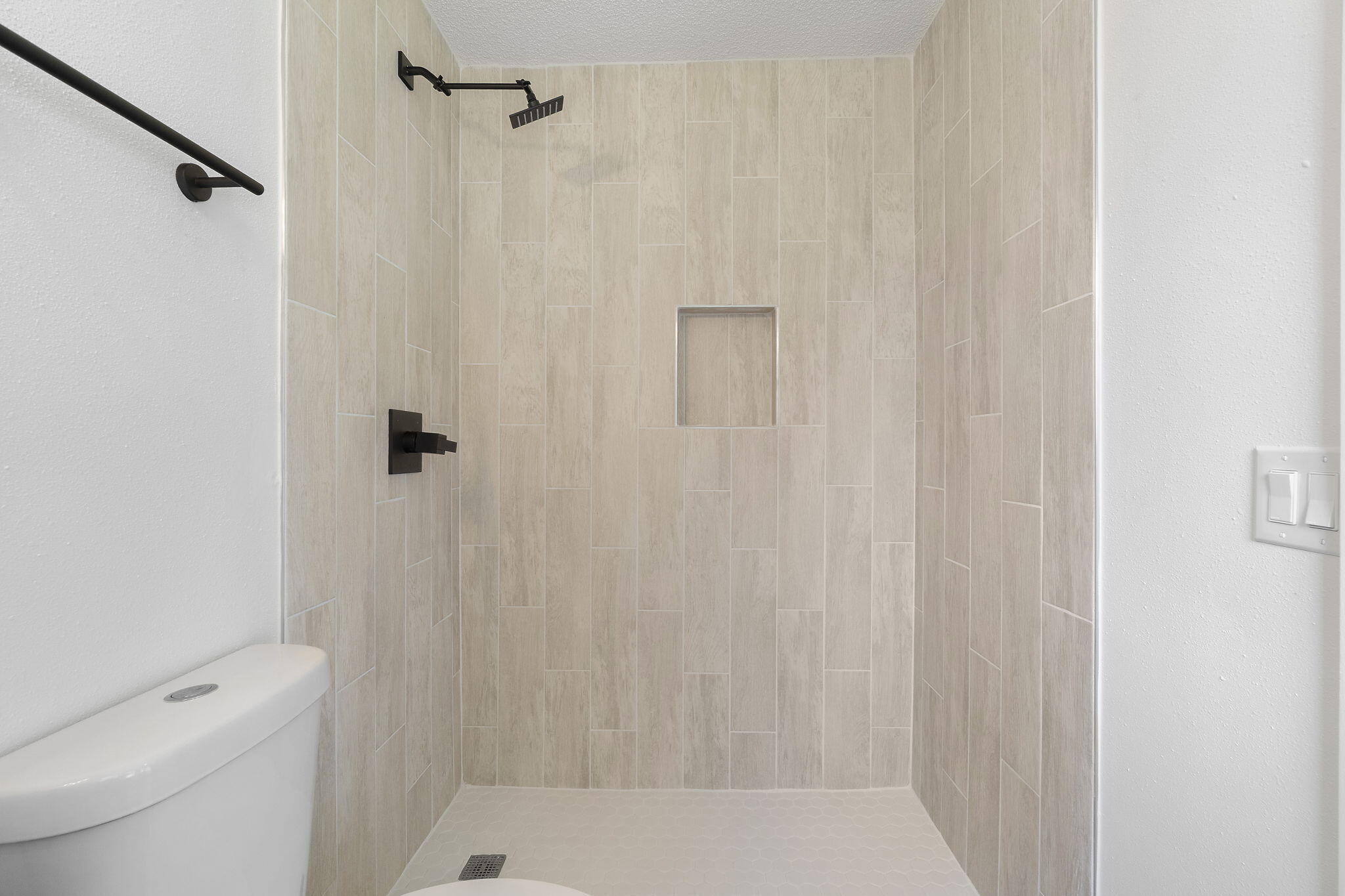 LIVE OAK - Residential