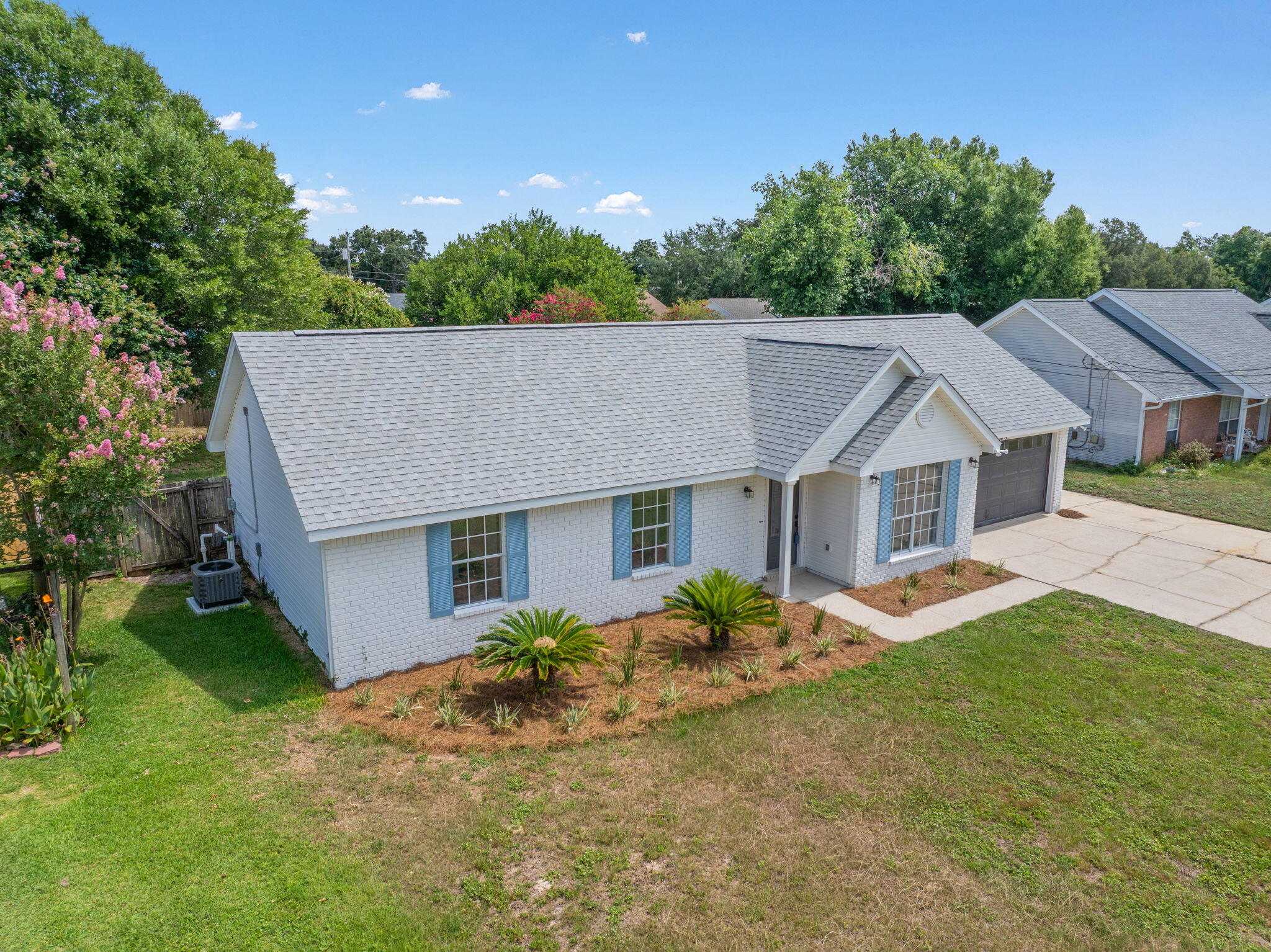 LIVE OAK - Residential