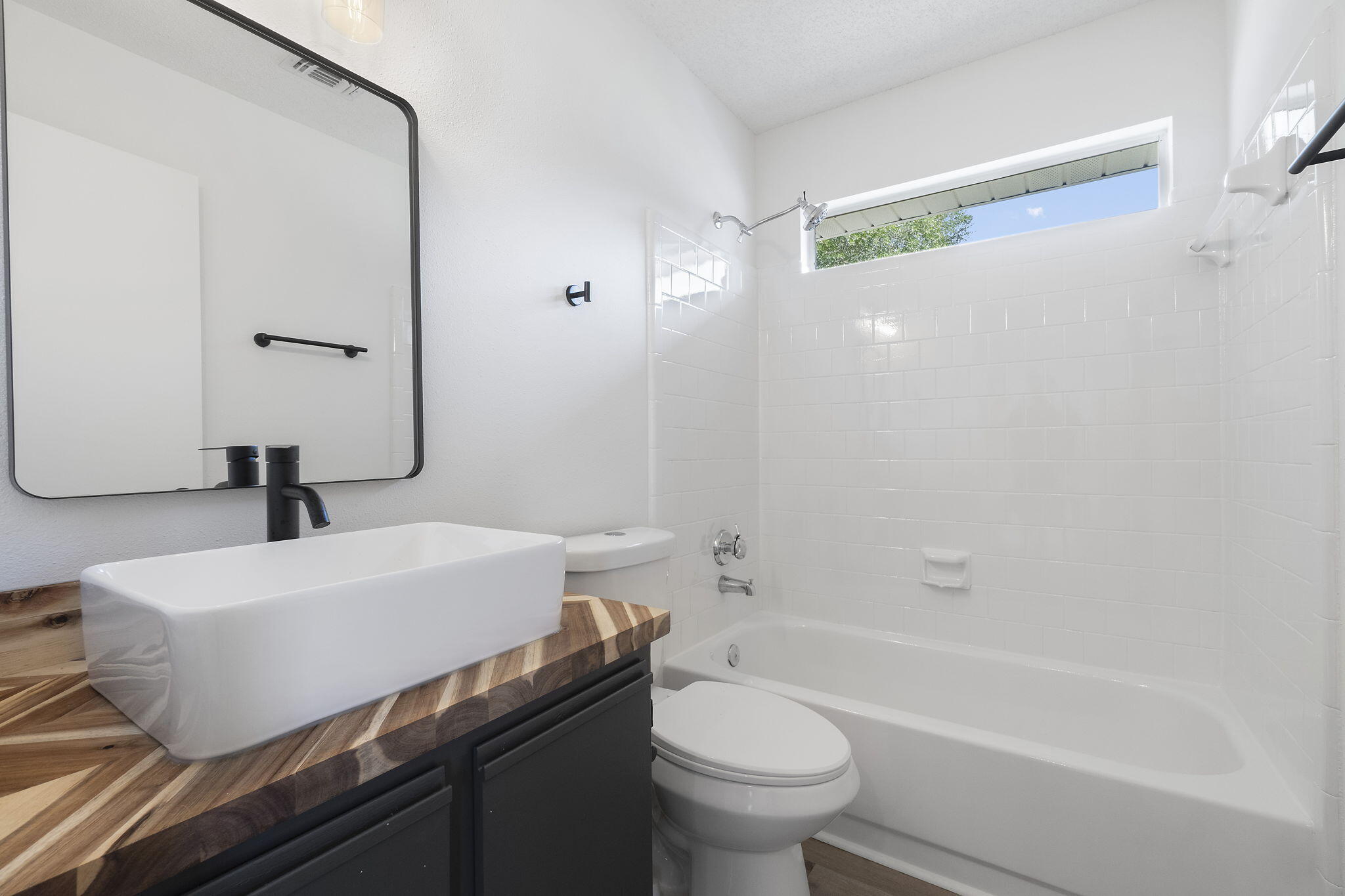 LIVE OAK - Residential