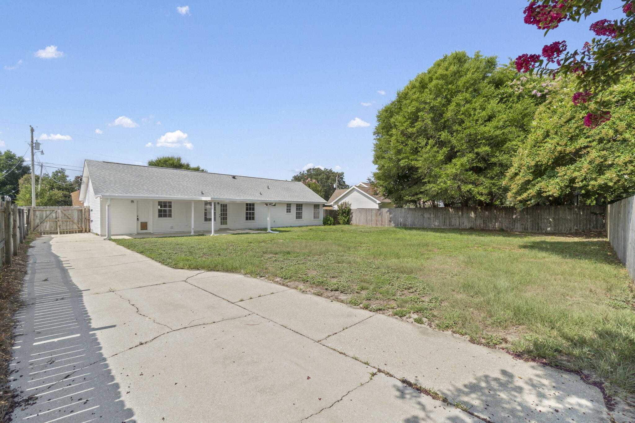 LIVE OAK - Residential