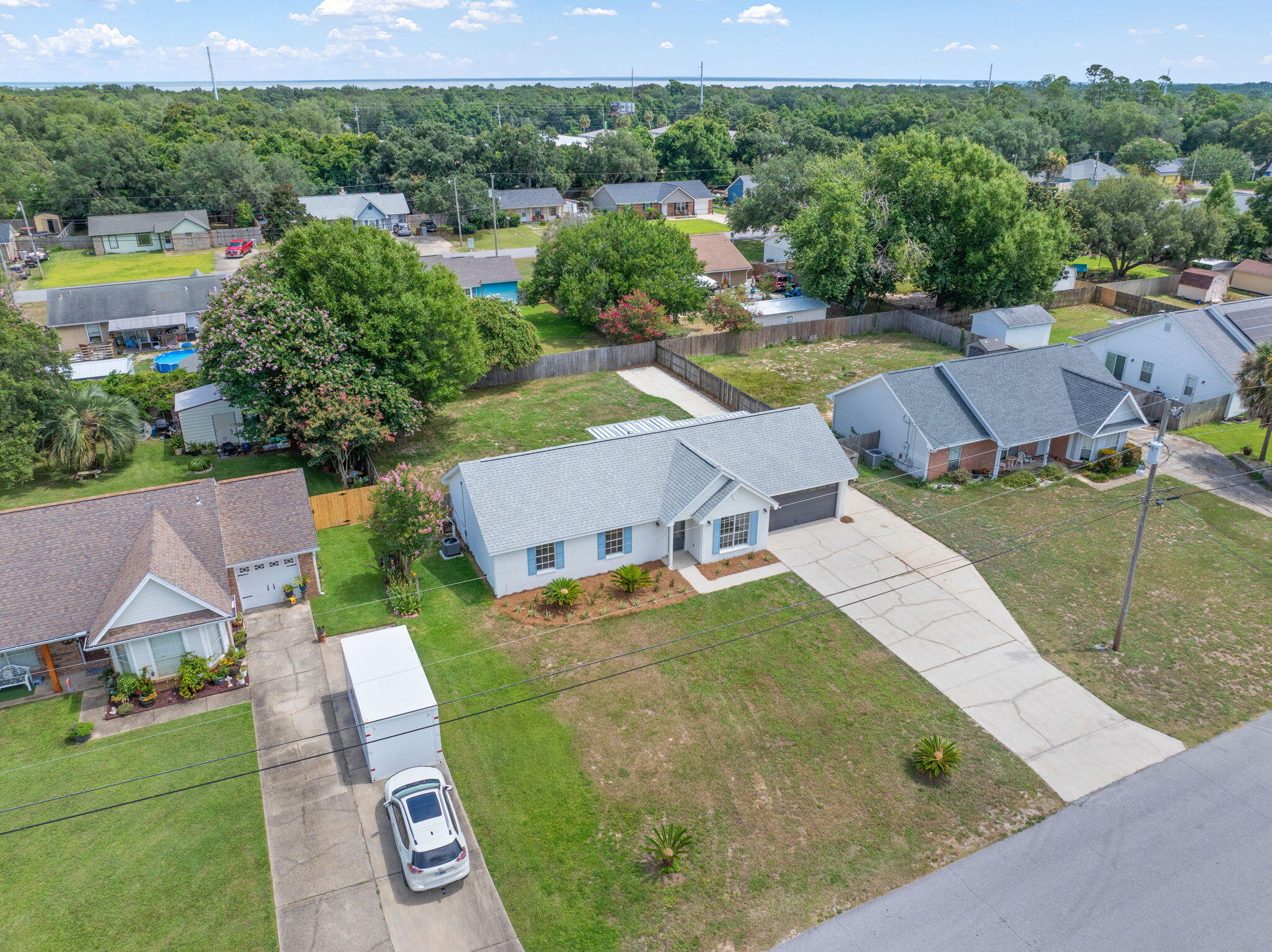 LIVE OAK - Residential