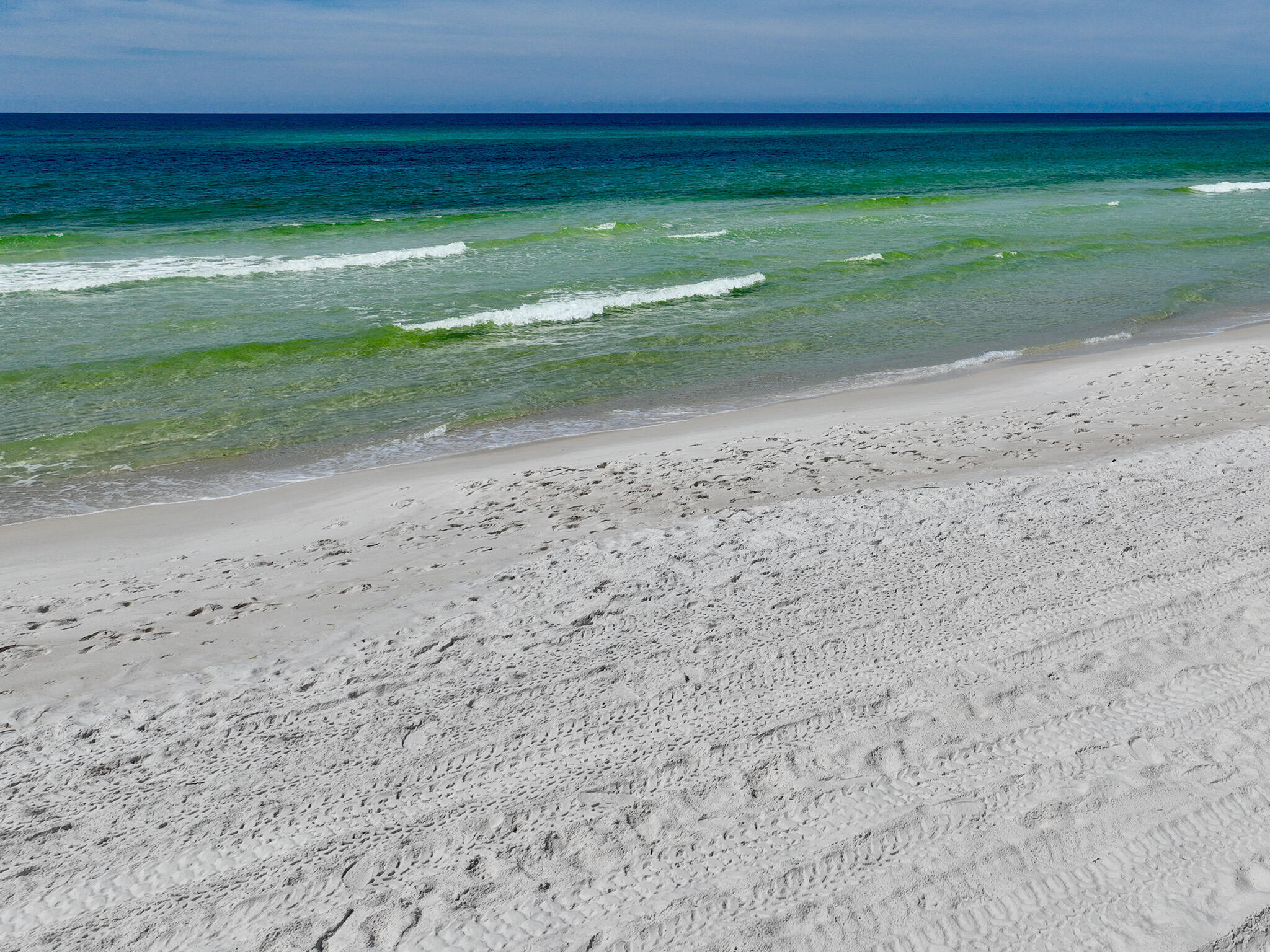 Sand Cliffs - Land