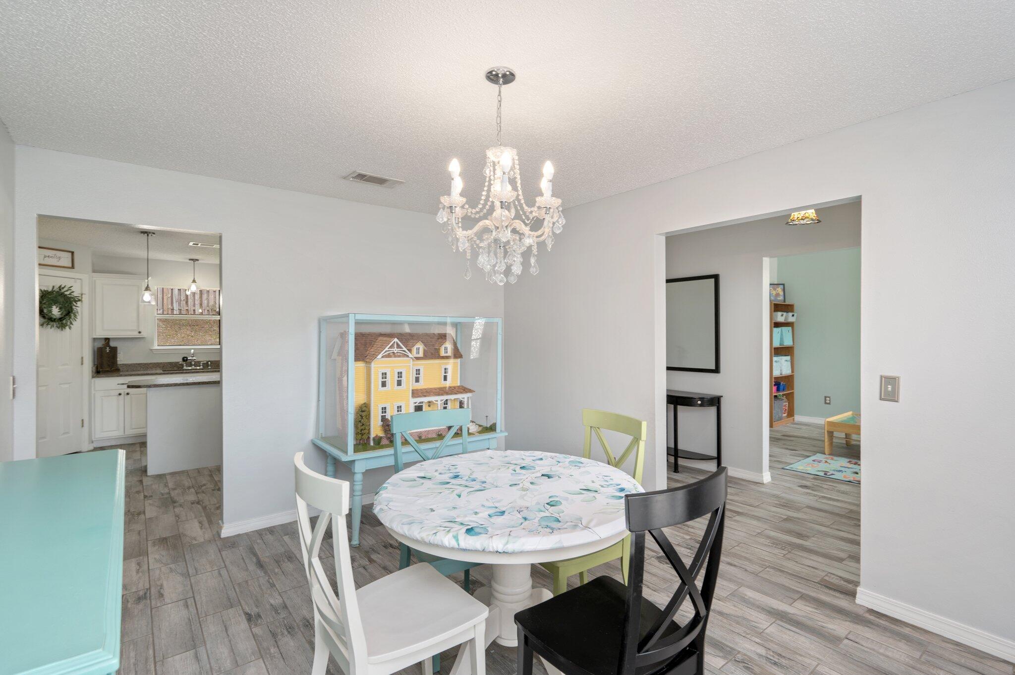 NORTHVIEW ESTATES 7TH ADDN - Residential