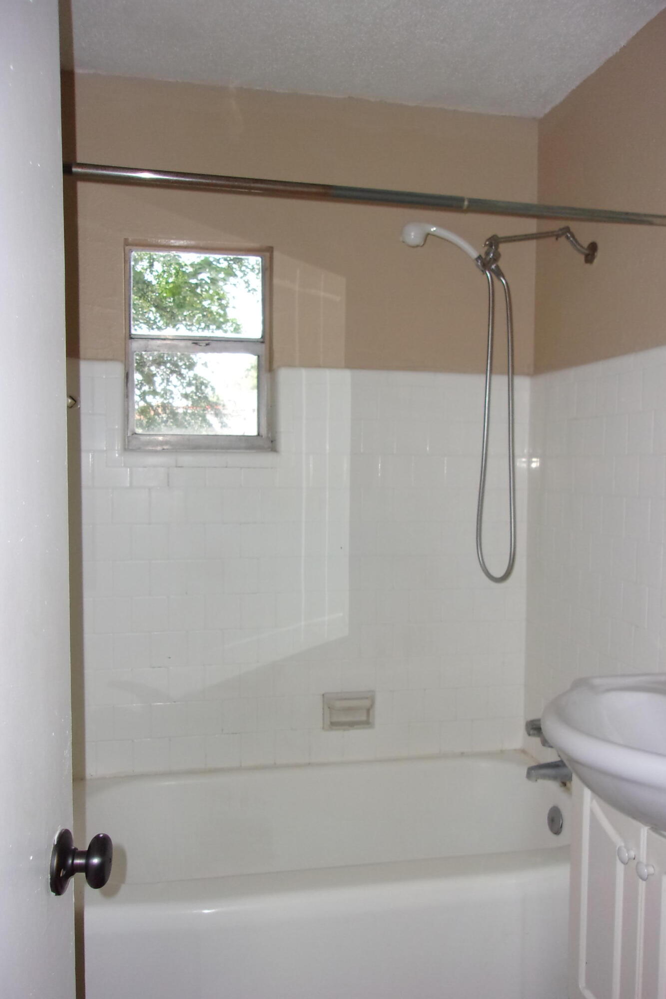 CRESTVIEW HEIGHTS - Residential