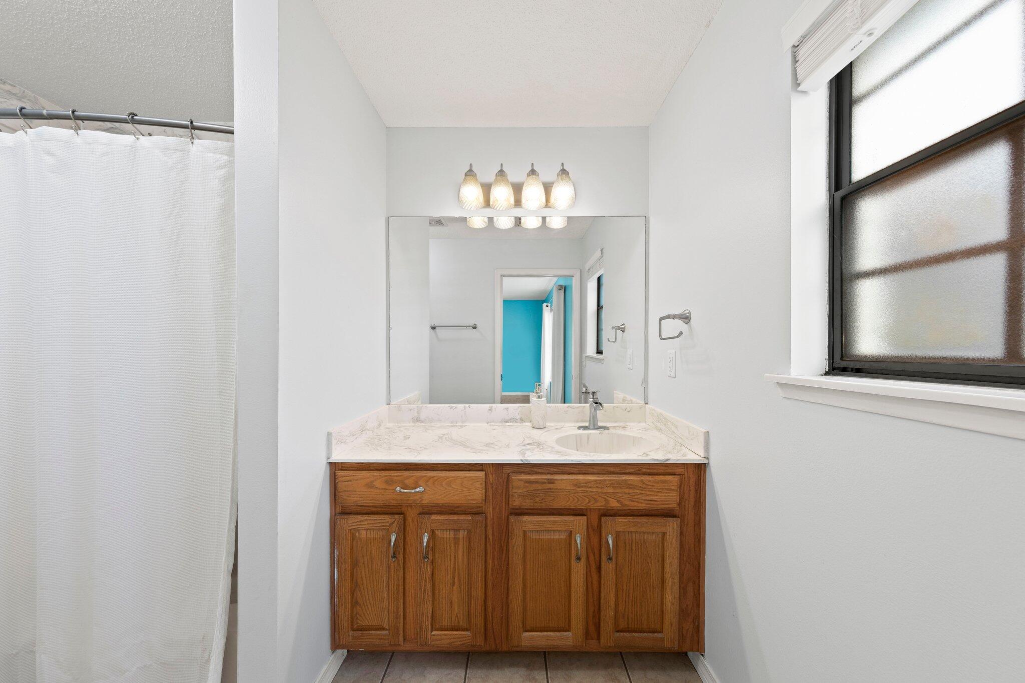 SANTA ROSA SHORES - Residential