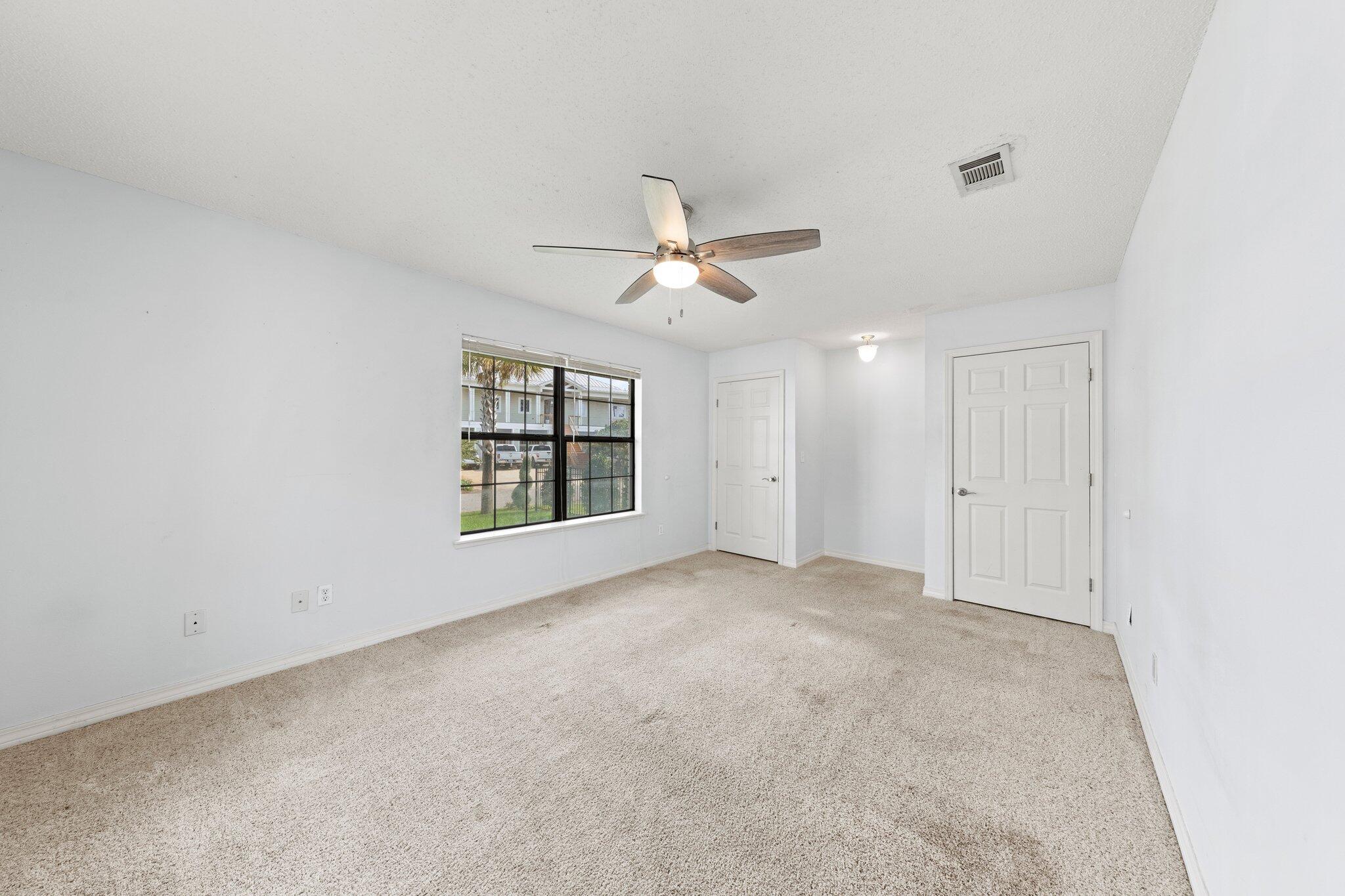 SANTA ROSA SHORES - Residential