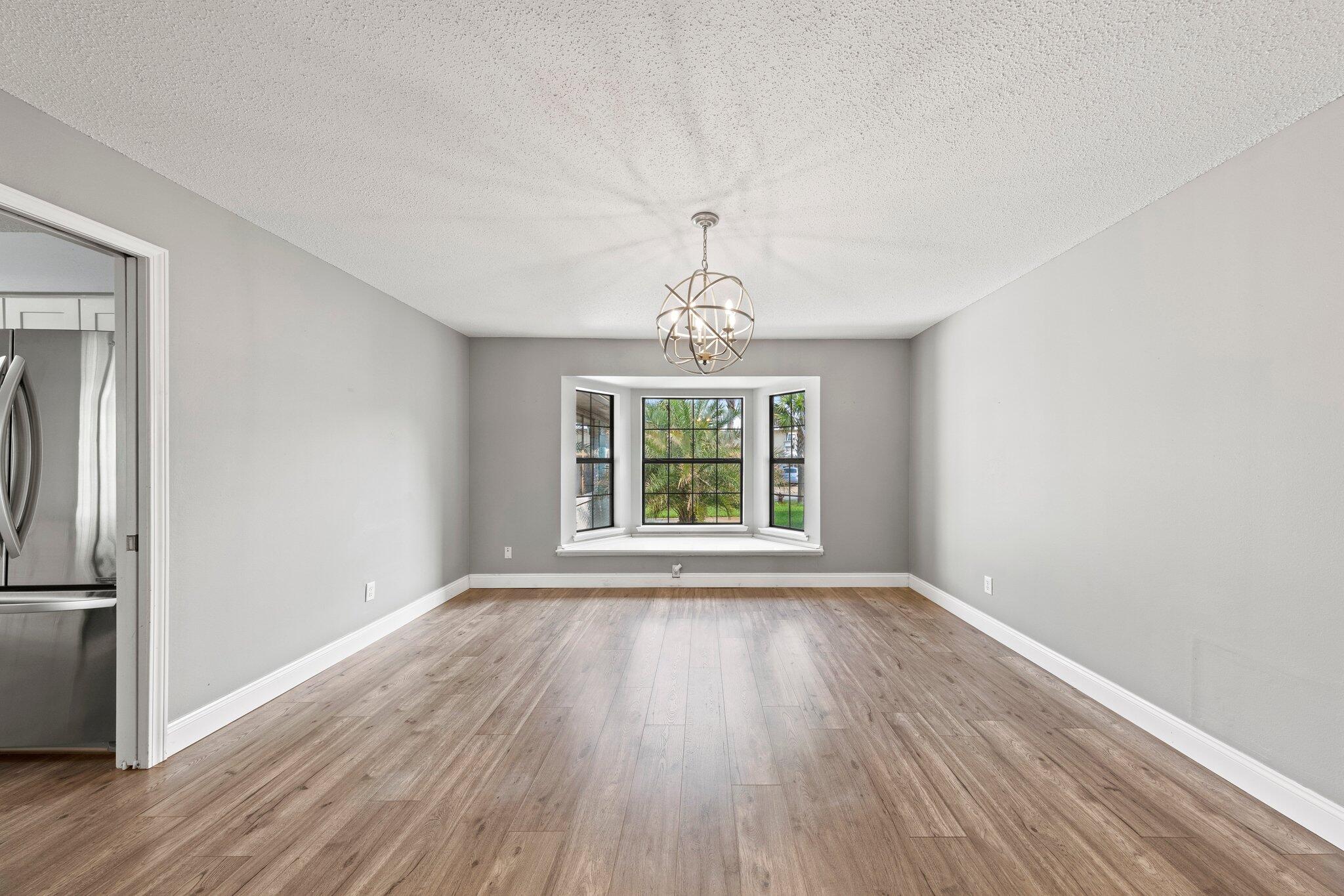 SANTA ROSA SHORES - Residential