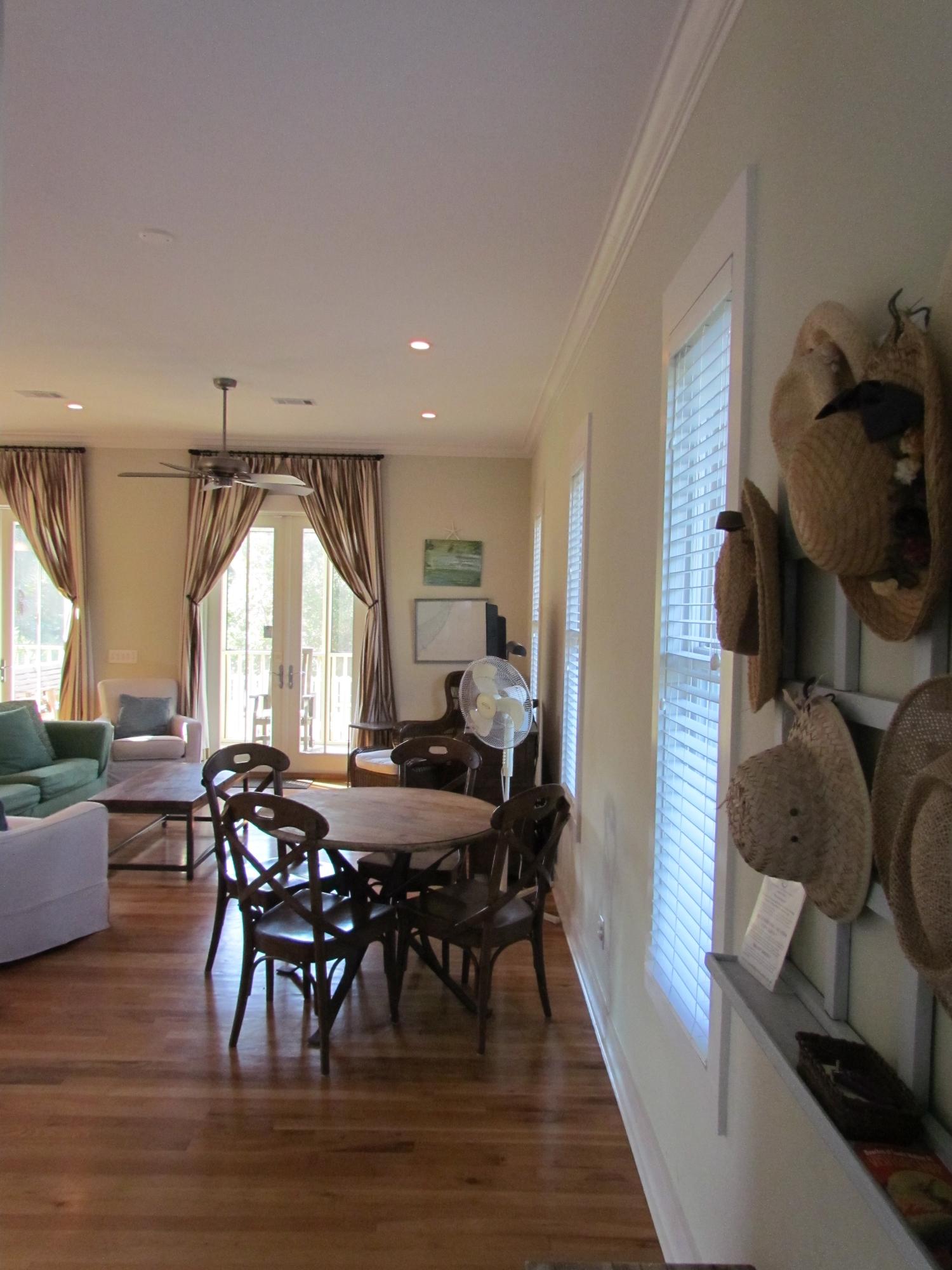 EASTERN LAKE S/D - Residential