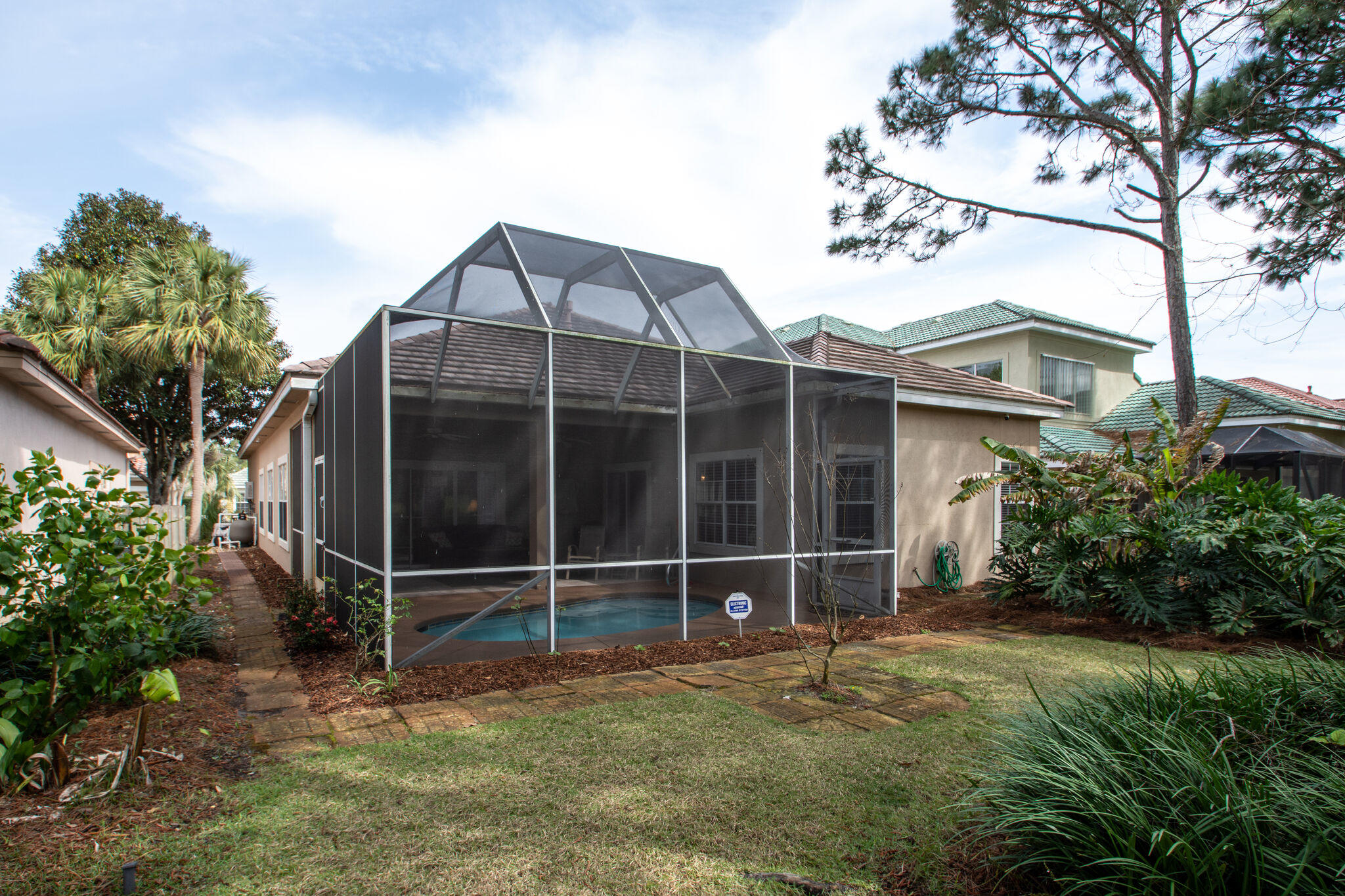 EMERALD BAY PH 1A - Residential