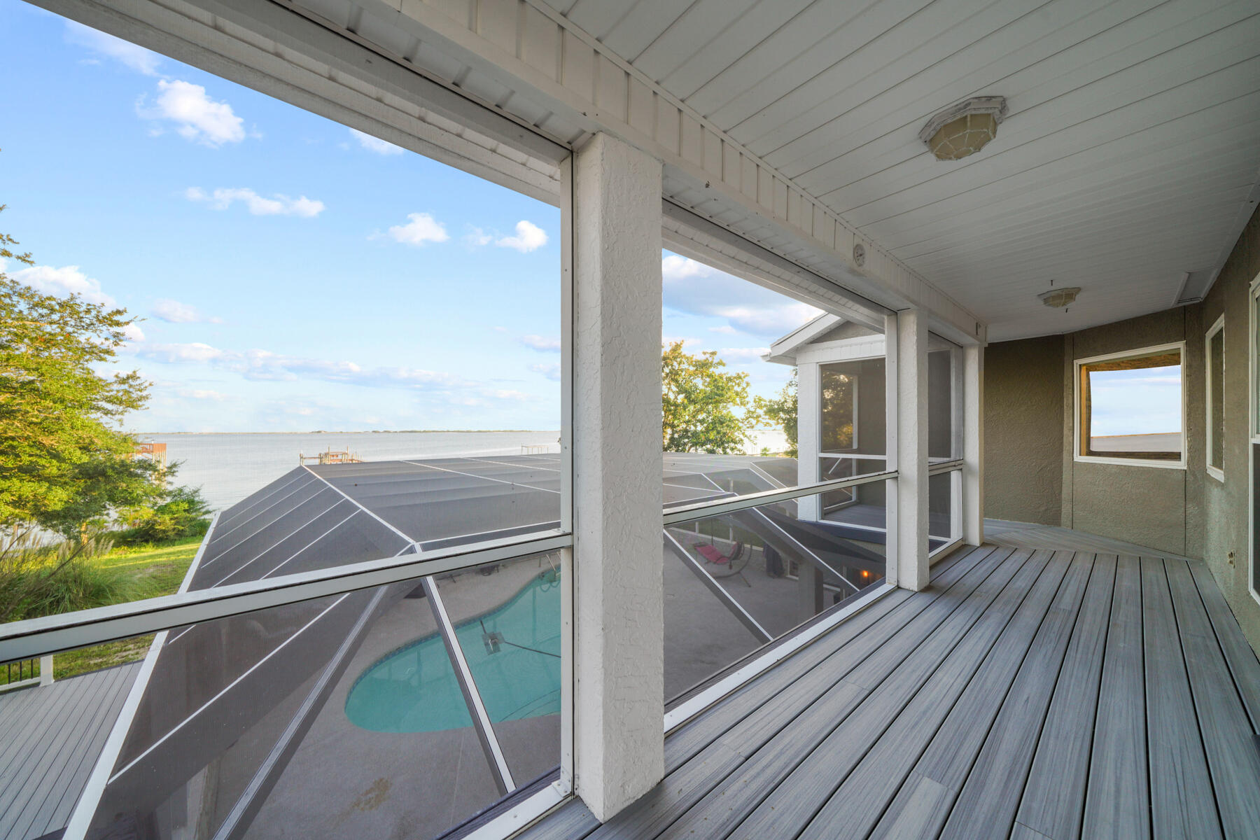 SOUTH RNG 25 WATER - Residential