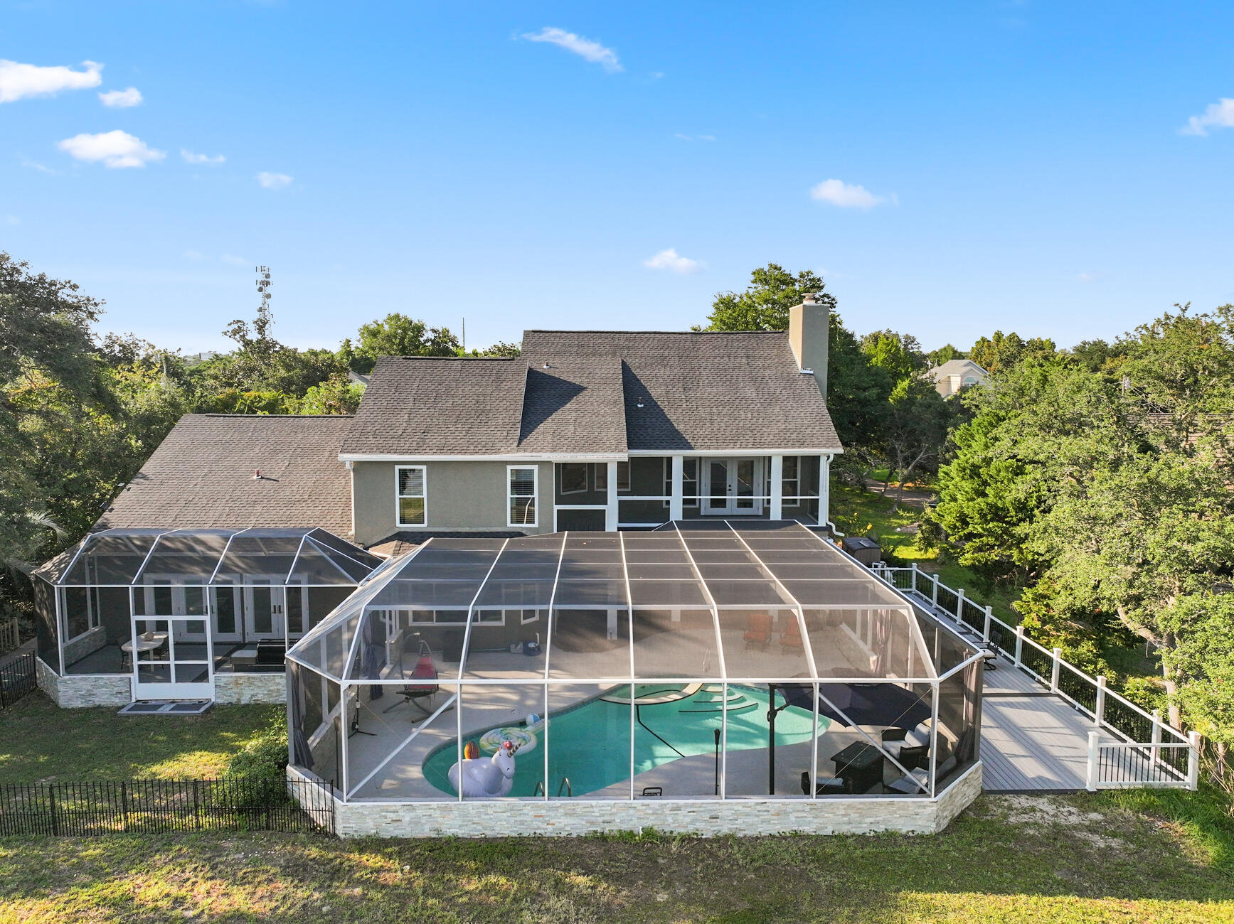 SOUTH RNG 25 WATER - Residential