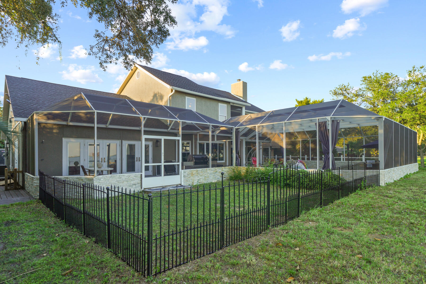 SOUTH RNG 25 WATER - Residential