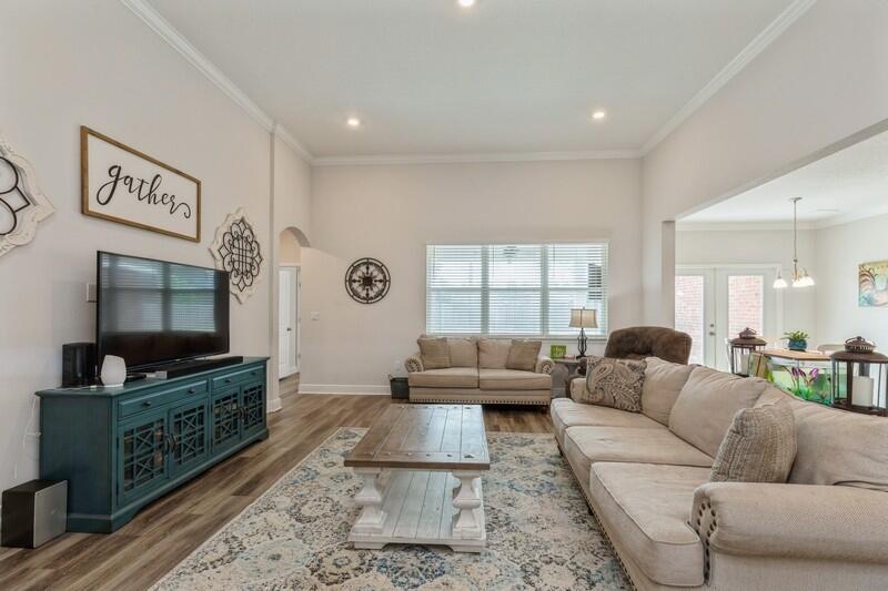 HAMMOCK BAY - Residential