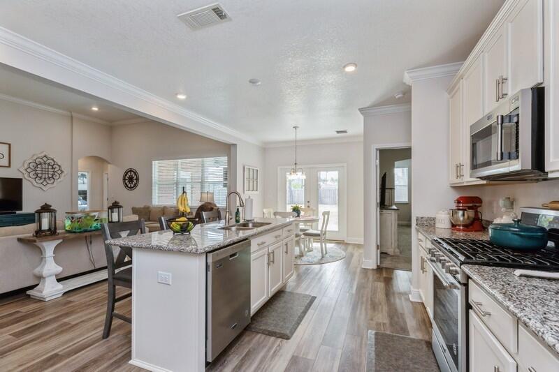 HAMMOCK BAY - Residential