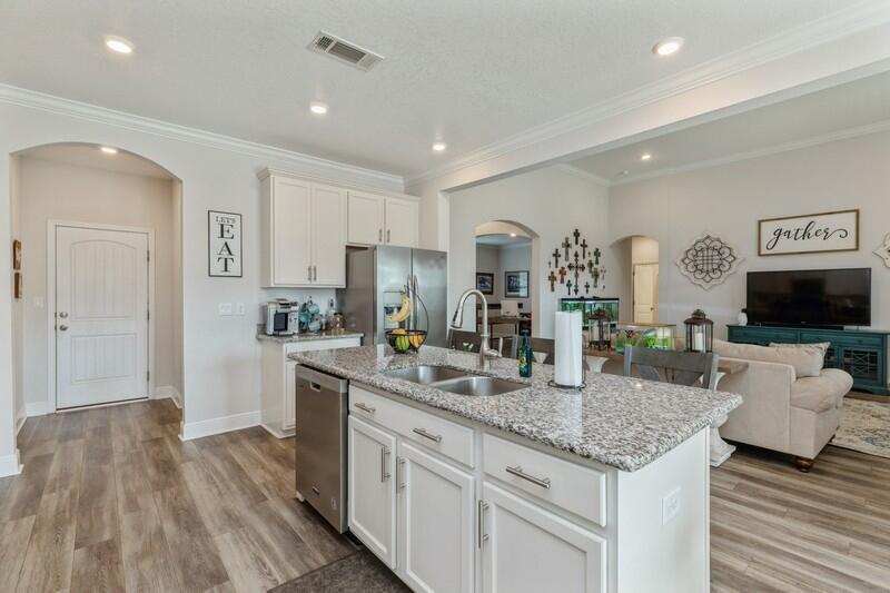 HAMMOCK BAY - Residential