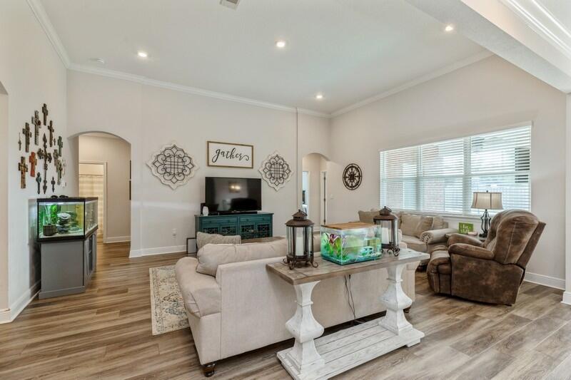 HAMMOCK BAY - Residential