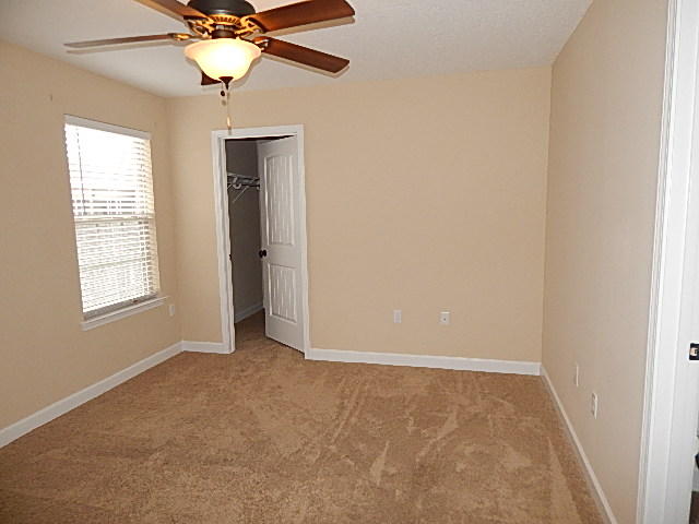 DUGGAN POND ESTATES - Residential Lease