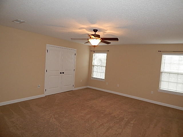 DUGGAN POND ESTATES - Residential Lease