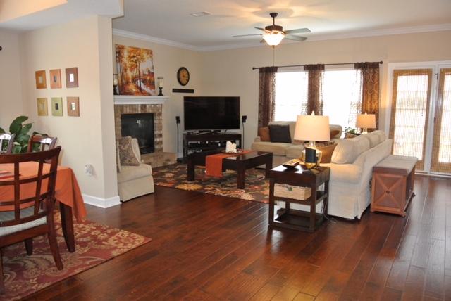 DUGGAN POND ESTATES - Residential Lease