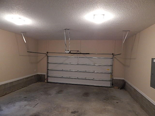 DUGGAN POND ESTATES - Residential Lease