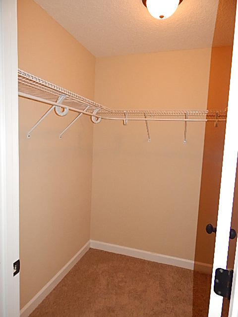 DUGGAN POND ESTATES - Residential Lease