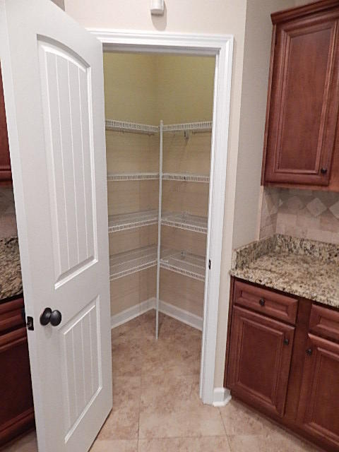 DUGGAN POND ESTATES - Residential Lease