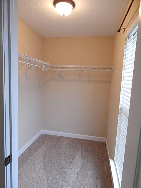 DUGGAN POND ESTATES - Residential Lease