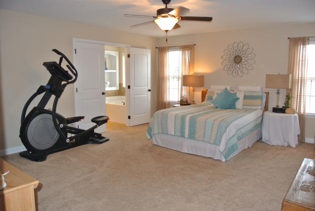 DUGGAN POND ESTATES - Residential Lease