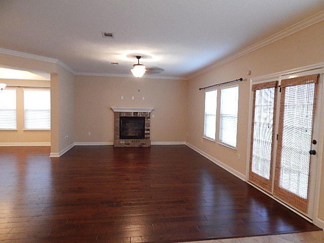 DUGGAN POND ESTATES - Residential Lease