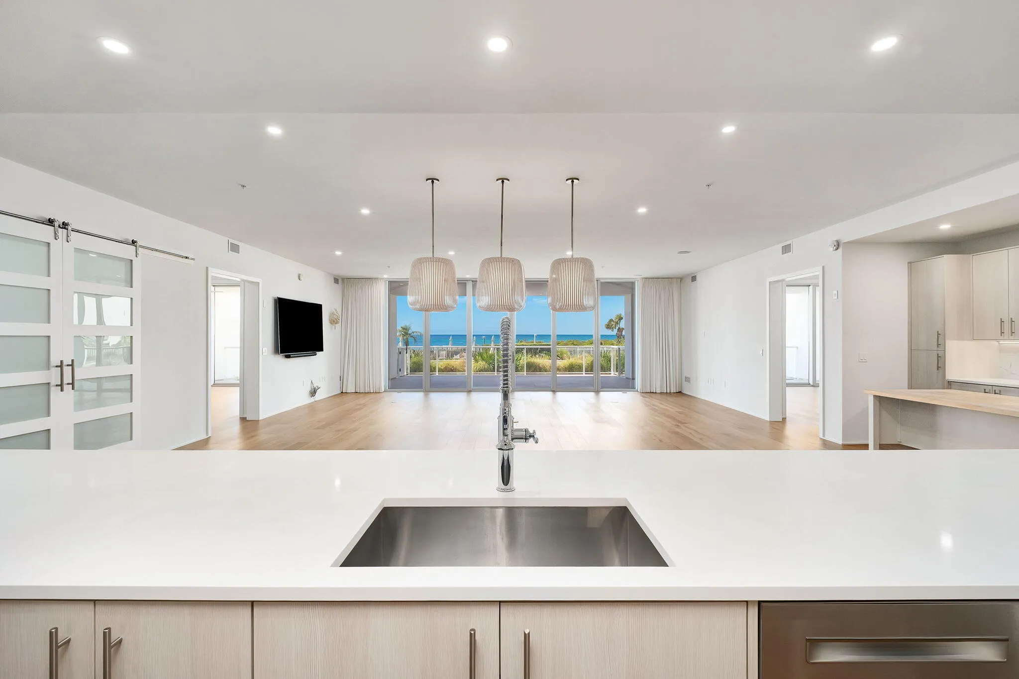 Santa Rosa Beach, Florida 32459, United States, 4 Bedrooms Bedrooms, ,5 BathroomsBathrooms,Residential,Pending,212253