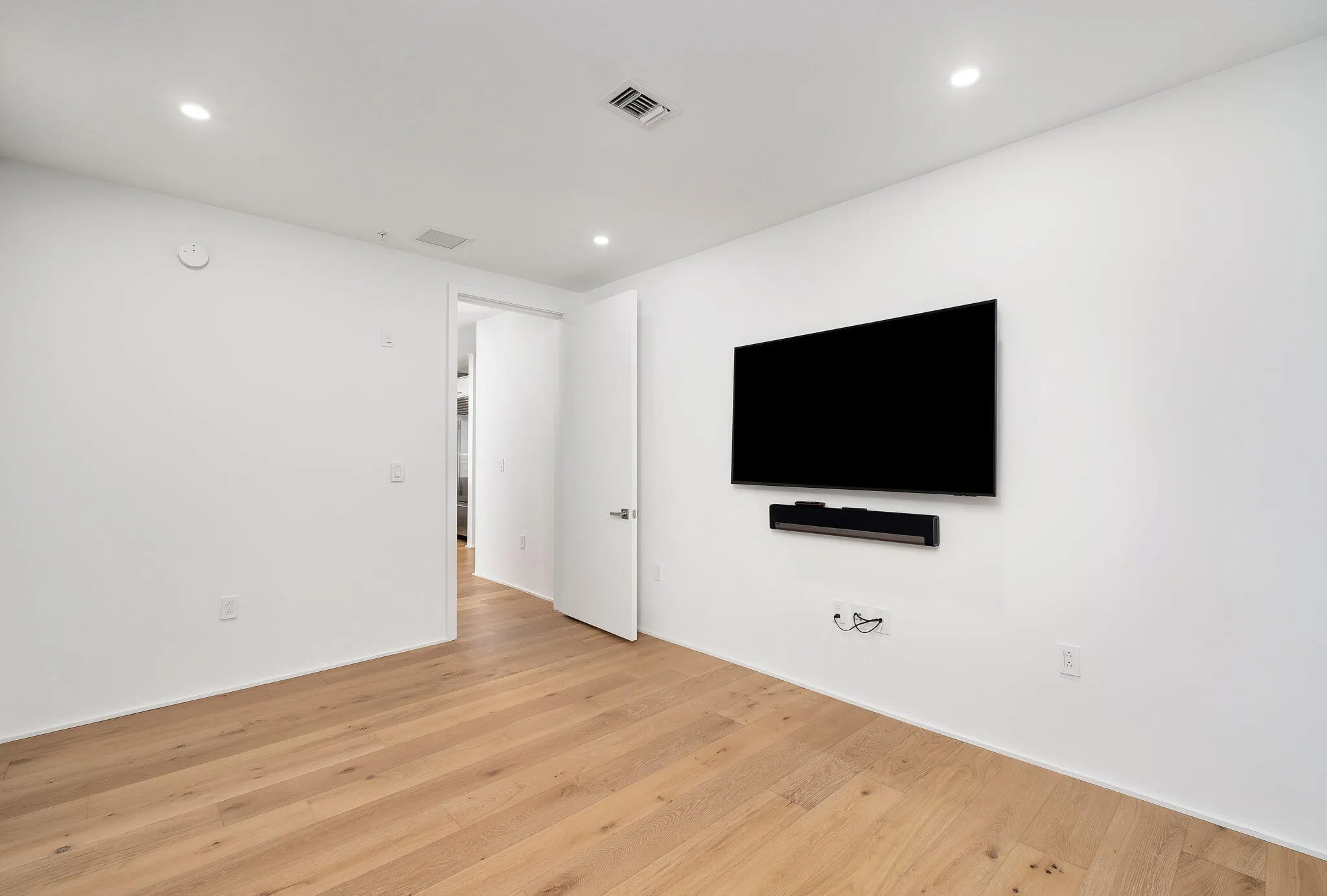 Santa Rosa Beach, Florida 32459, United States, 4 Bedrooms Bedrooms, ,5 BathroomsBathrooms,Residential,Pending,212253