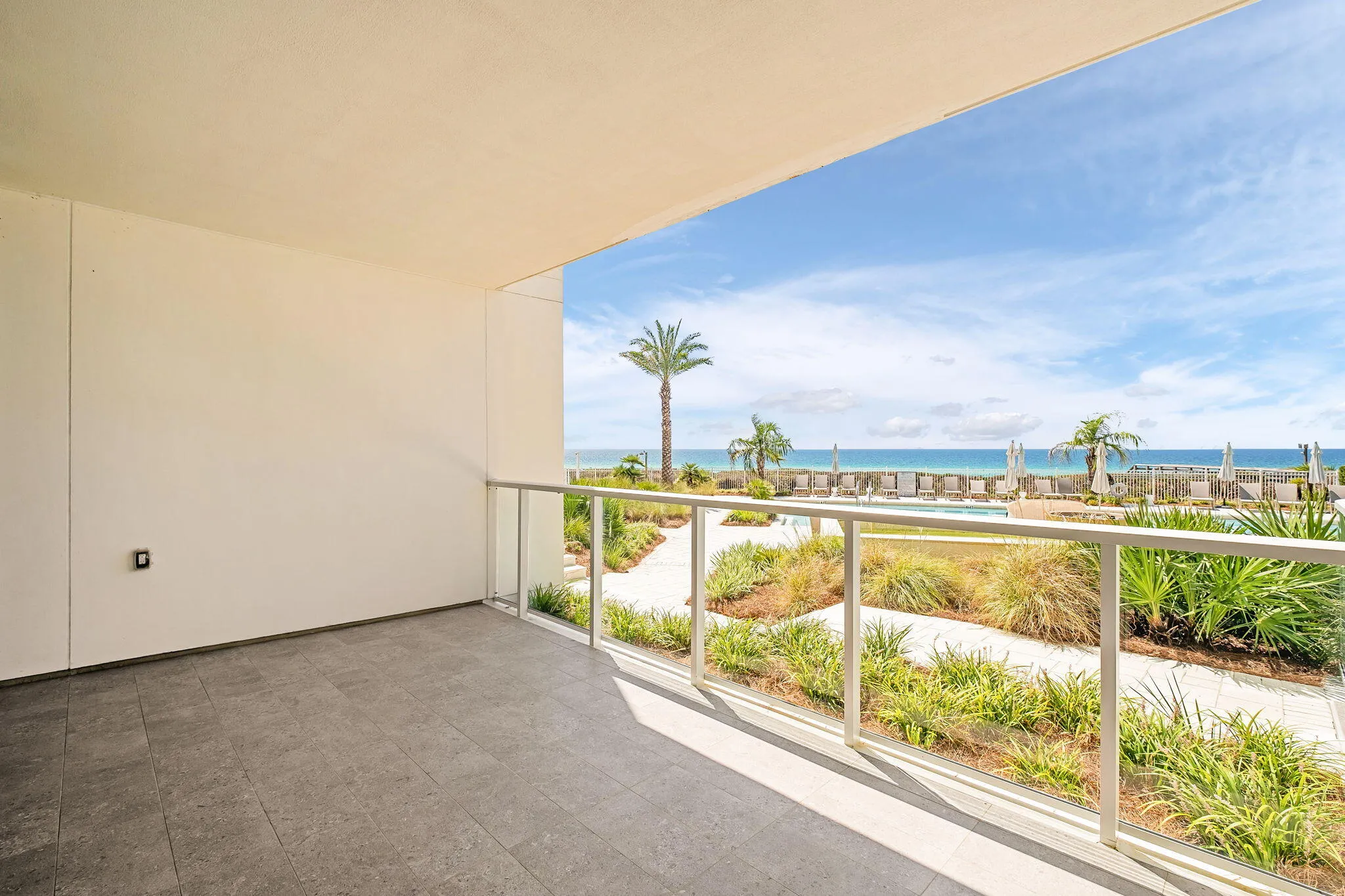 Santa Rosa Beach, Florida 32459, United States, 4 Bedrooms Bedrooms, ,5 BathroomsBathrooms,Residential,Pending,212253