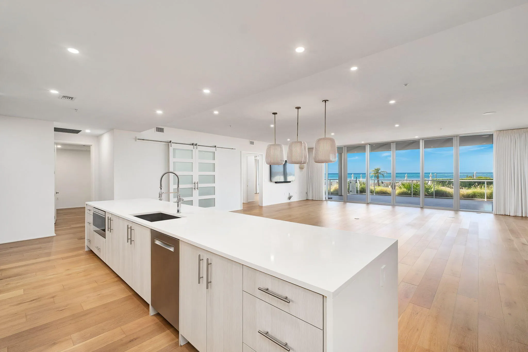 Santa Rosa Beach, Florida 32459, United States, 4 Bedrooms Bedrooms, ,5 BathroomsBathrooms,Residential,Pending,212253