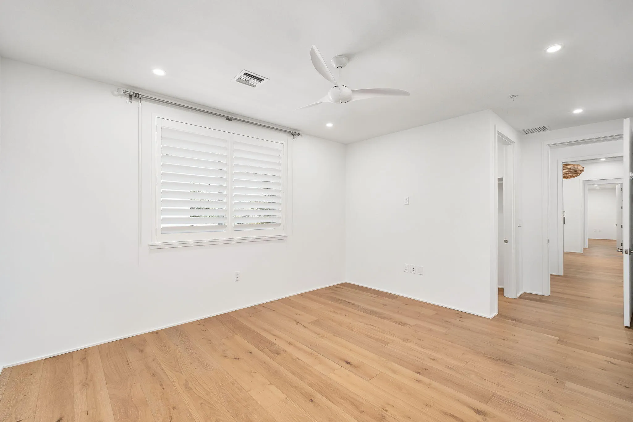 Santa Rosa Beach, Florida 32459, United States, 4 Bedrooms Bedrooms, ,5 BathroomsBathrooms,Residential,Pending,212253