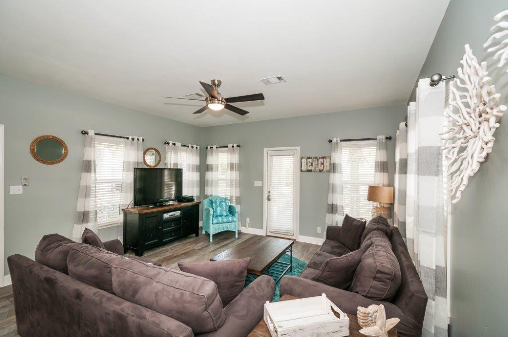 GULFSIDE COTTAGES - Residential