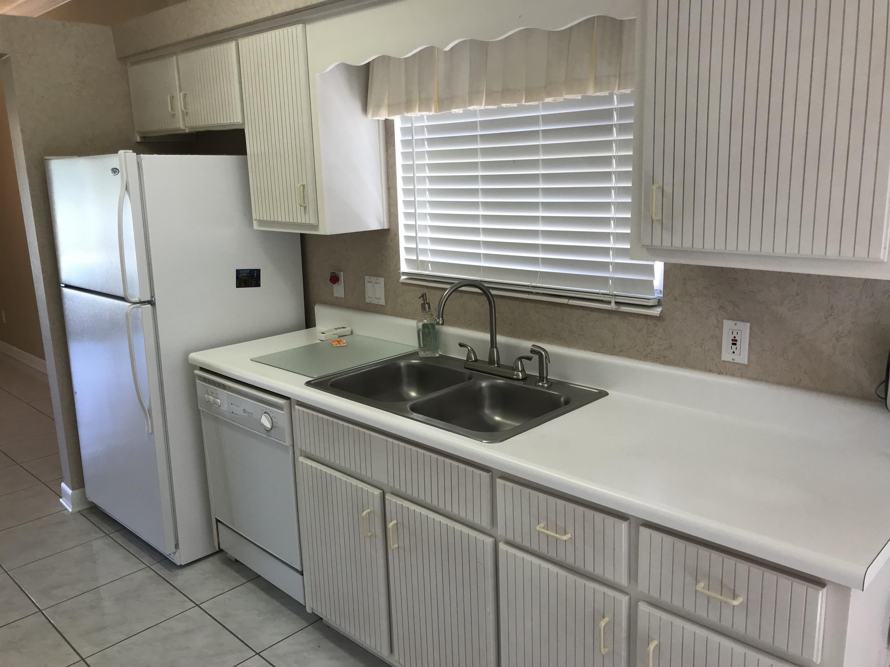 The Glades Phase II - Residential Lease