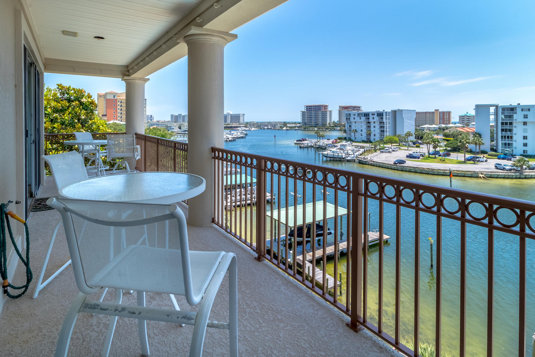 HARBOR PLANTATION - Residential