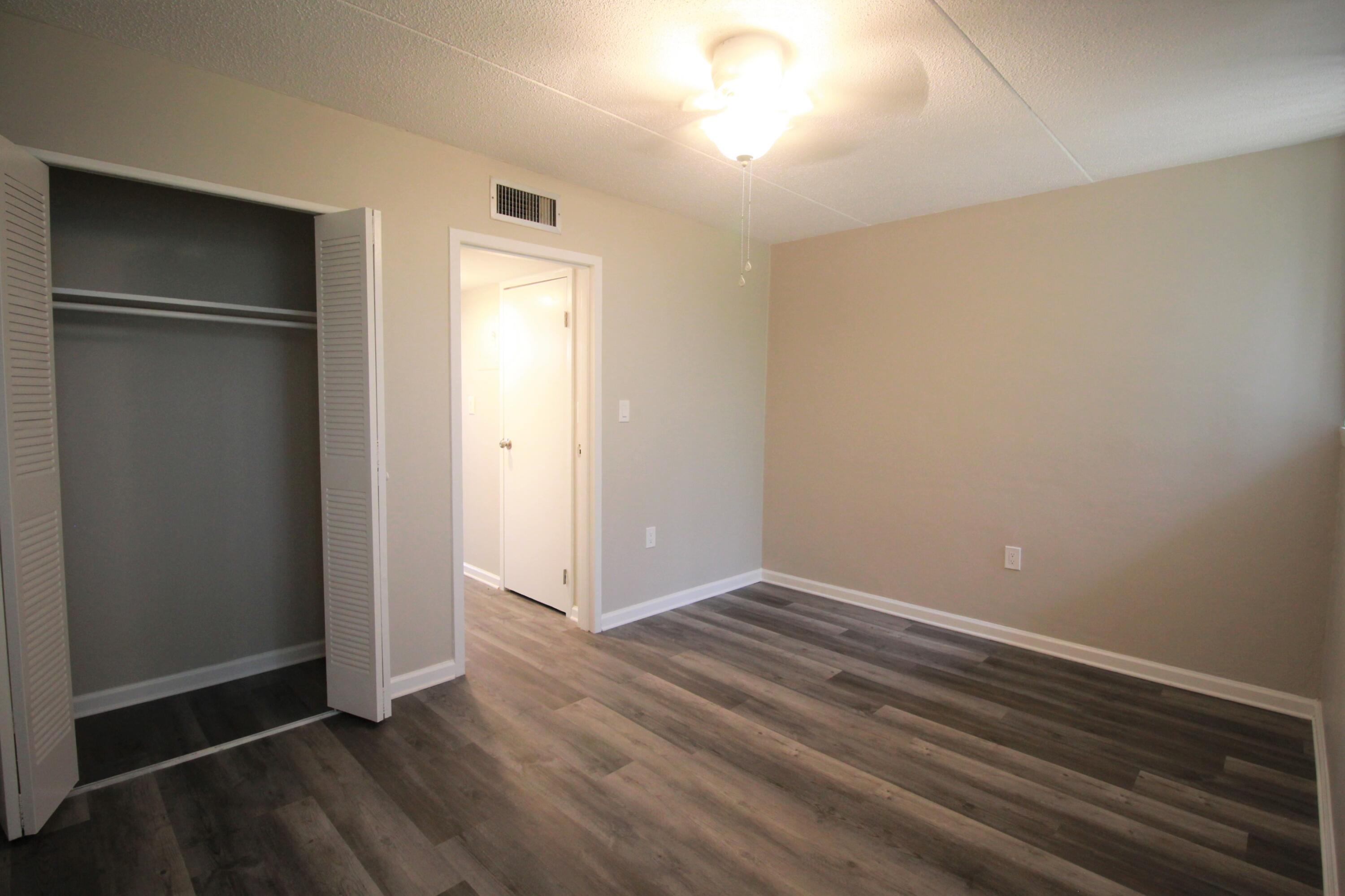 SEA PALM CONDO - Residential