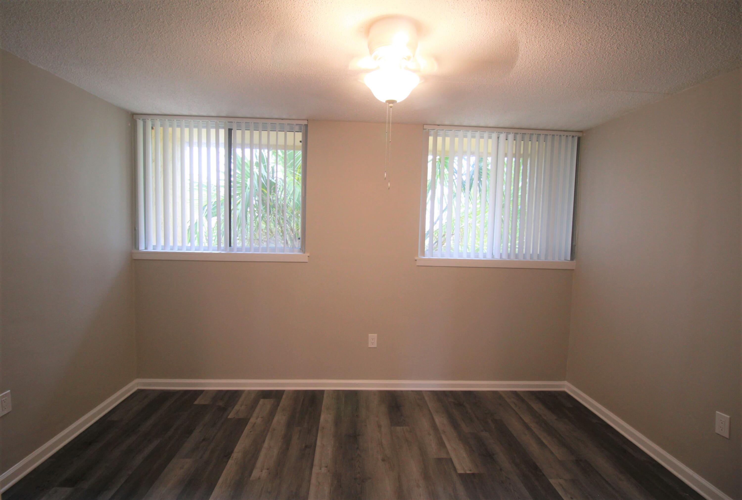 SEA PALM CONDO - Residential