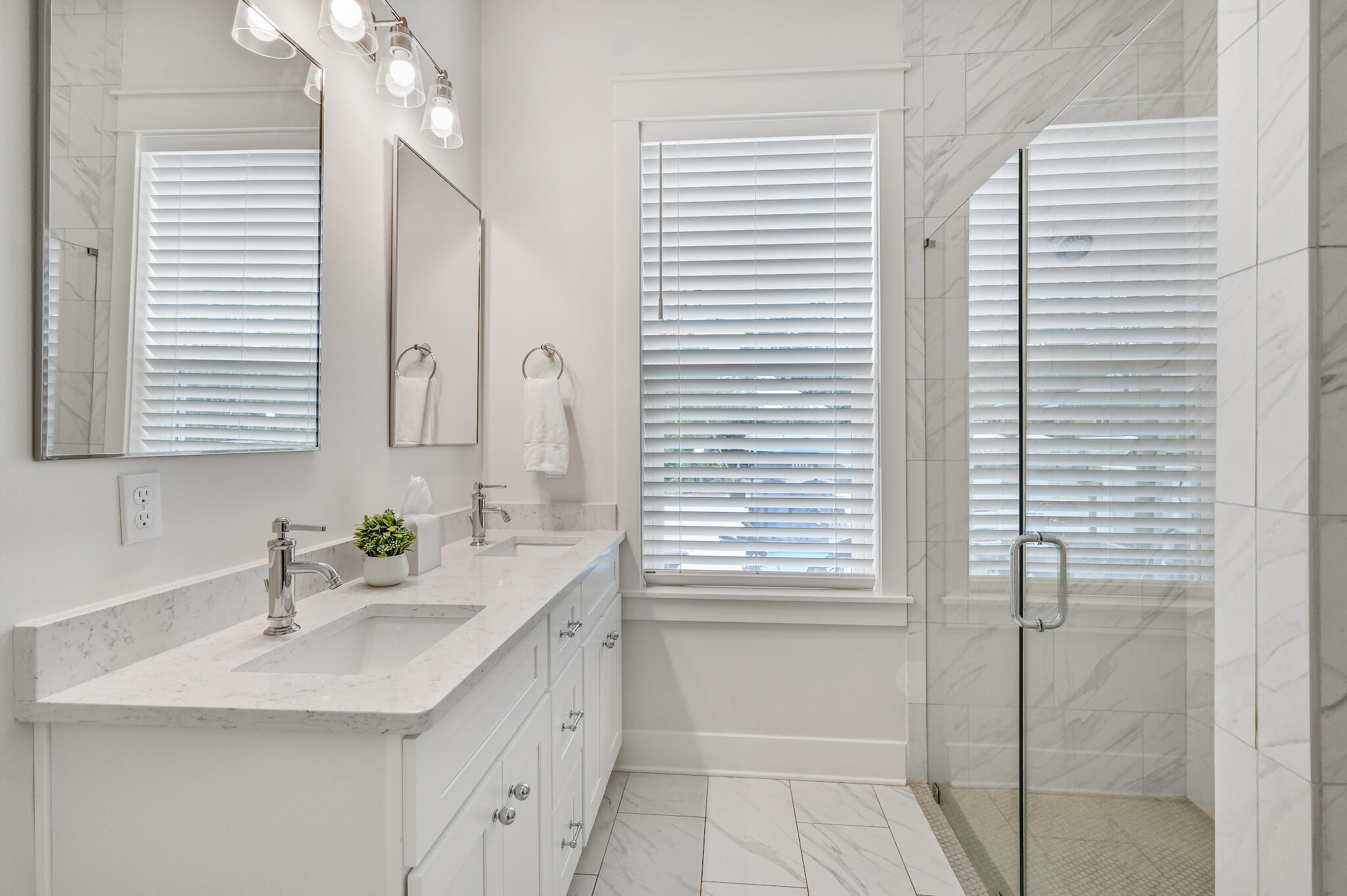 GULF SHORE MANOR - Residential