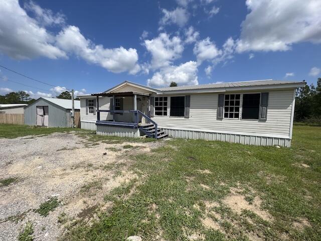 This HUD REO home was built in 2006, is just under 1600 sf and has 4 bedrooms and 2 baths. Split bedroom design with vaulted ceilings in living room, dining and kitchen this home has tons of potential. Located conventiently between Crestview and I-10 access in Mossy Head, this property is one to see if elbow grease is in your toolbox. Due to condition, home will not qualify for financing. Home is FHA uninsurable (UI).